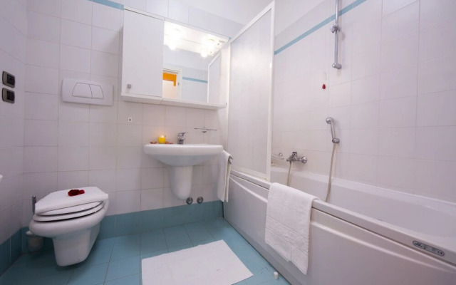 Porto Letizia Begonia 2