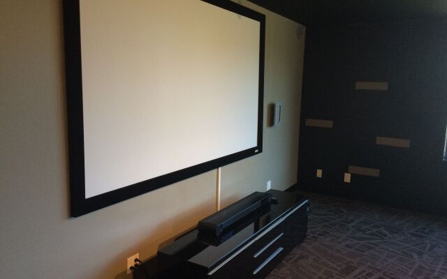 Residence & Conference Centre - Oakville