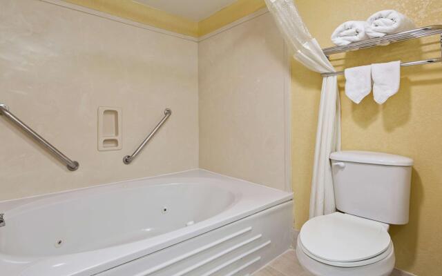 Best Western Plus Oak Mountain Inn