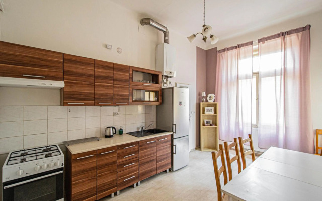 For celebrations spacious 3BDR apartment with balcony
