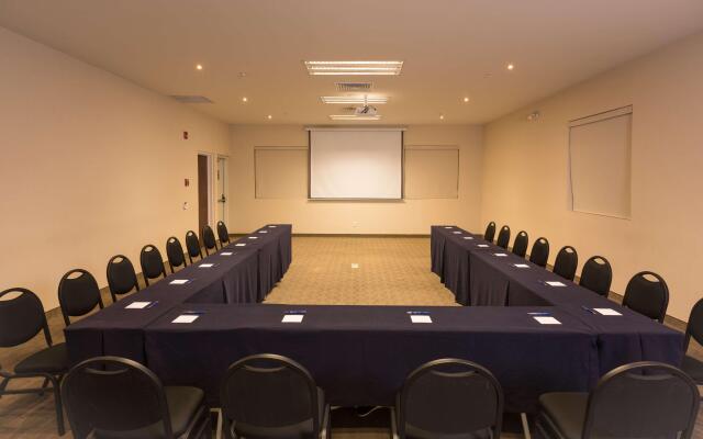 Hampton Inn by Hilton Guadalajara/Expo