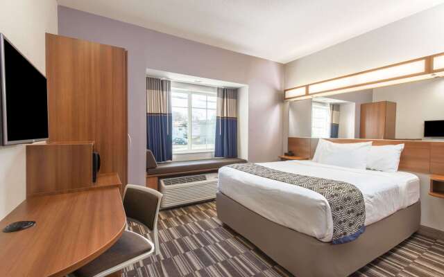 Microtel Inn & Suites By Wyndham Cadiz