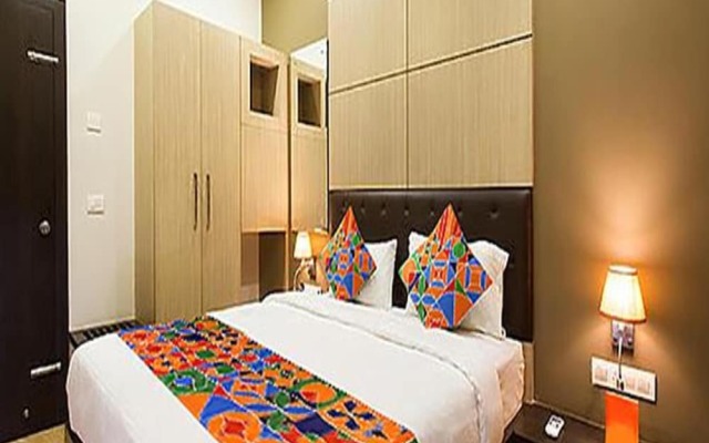 Fabhotel Shree Sai Residency
