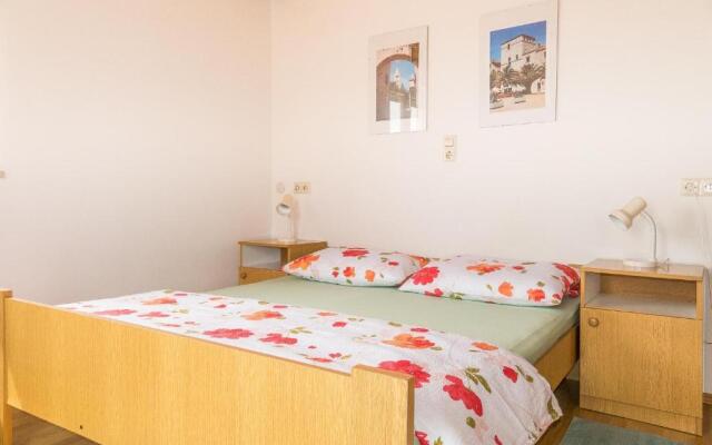 Apartments Pahljina 2885