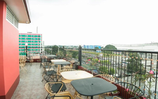 950 Condotel