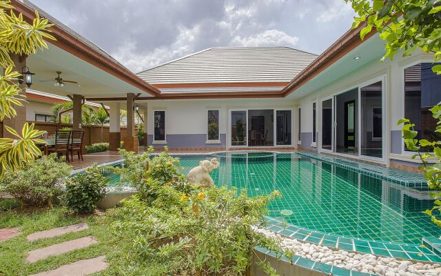 Thammachat P3 Victoria Villa 3 Beds