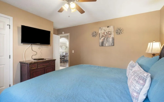 New Listing Twedt's Retreat - Balcony Views