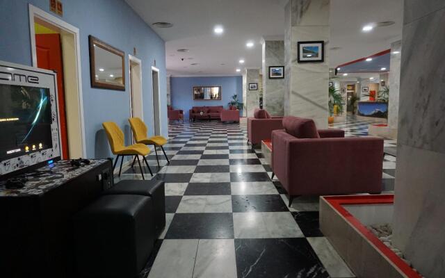 Apartamentos Pirámides