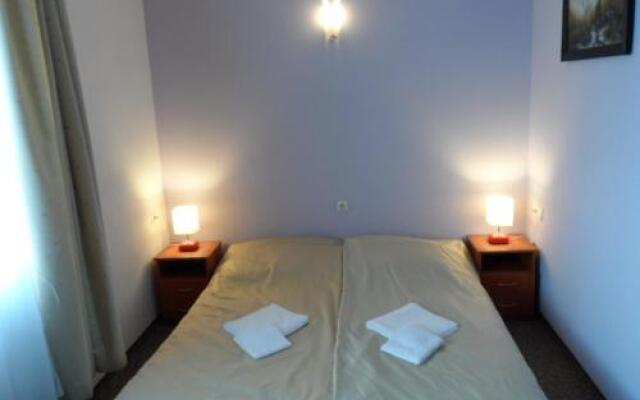 Hotelik Gold