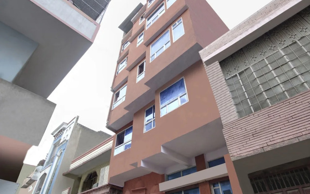 SPO ON 46695 Red Tomato Palace