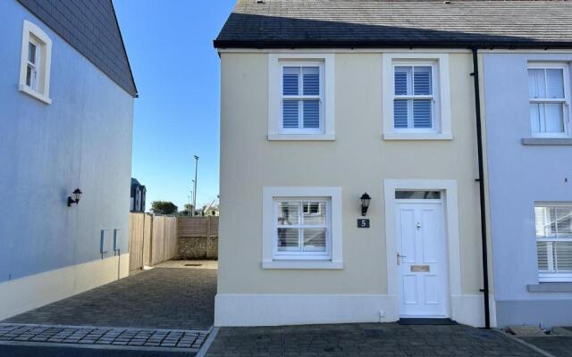 Ty Melyn - 2 Bedroom Cottage - Tenby