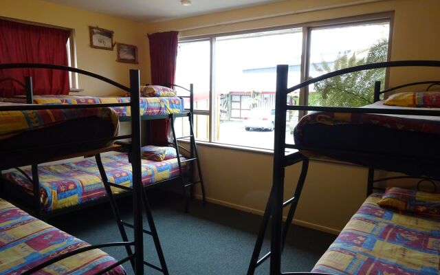 Glow Worm Accommodation - Hostel