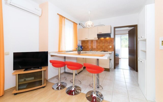 Stunning Home in Mastrinka With Wifi and 1 Bedrooms