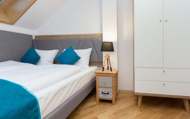 1898 Parkside Boutique Residence