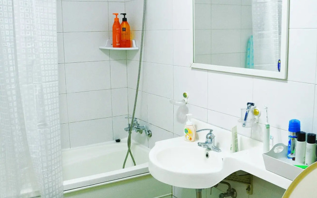 Ganderak Guesthouse - Hostel