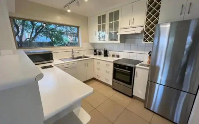 Kohimarama beachside apartment