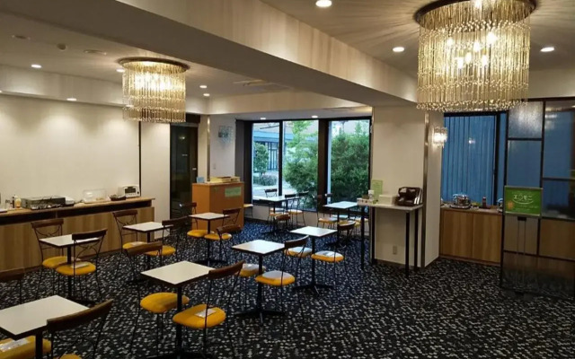 Econo Higashi Kanazawa