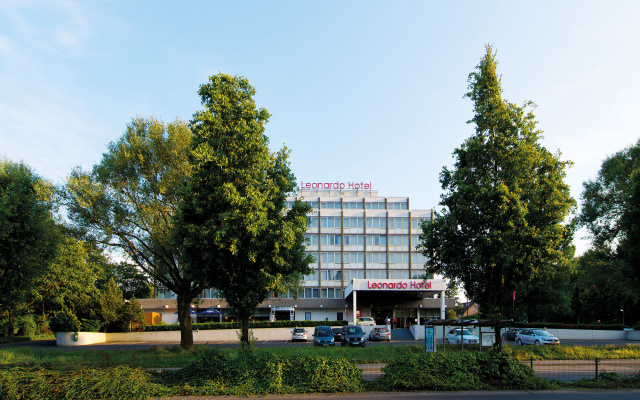 hotelImage