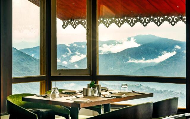 Sumitel Vista 800m from Mall Road