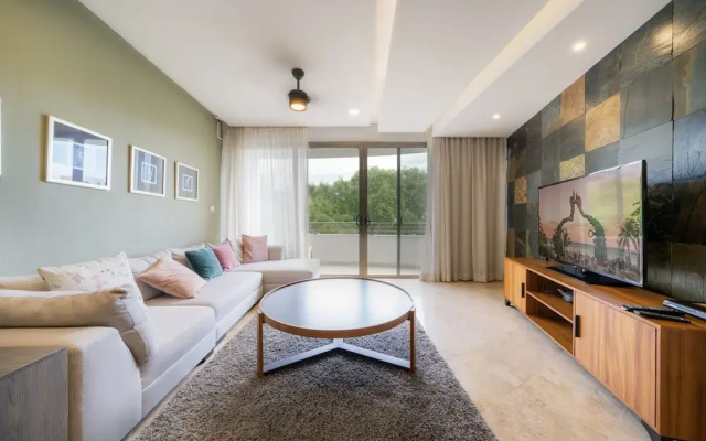 Luxury 2 Bedroom Condo at Haab