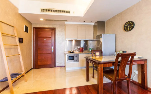 Summer Flower Apartment