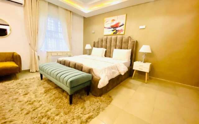 Oceanview Smart Home with Pool in Oniru-Lekki 1