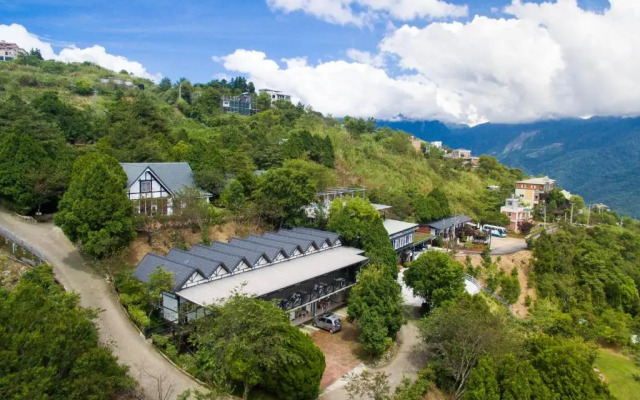 Zusin Shin Garden Hotel