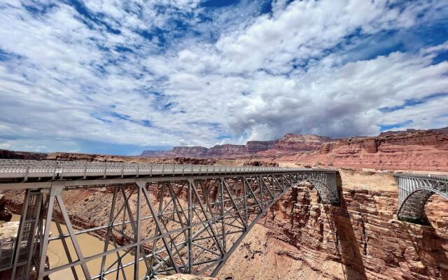 Marble Canyon Lodge