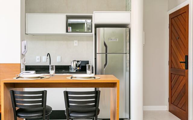 Agua Marinha by Viva - Prédio com apartamentos completos, com piscina e a passos da praia