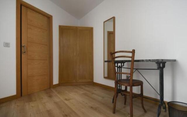 Apartamentos La Rocanda