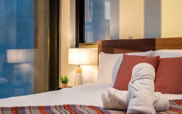 Central 2 Bedroom Apartment in Southbank