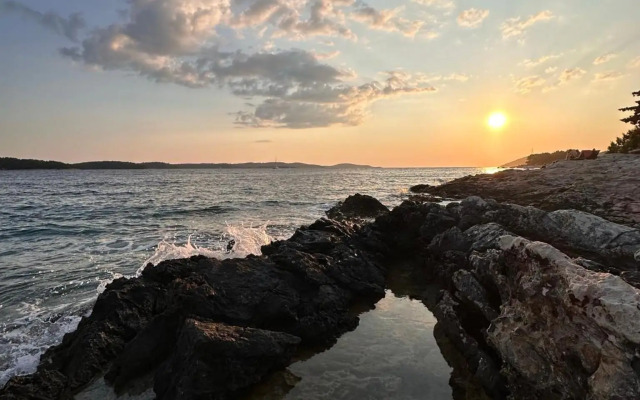 T-star, 2-bedroom apartment with magnificent beach view