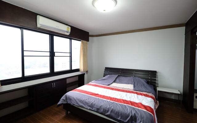 Nontsee Apartment