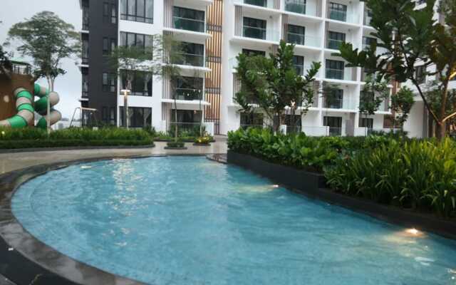 Golden Shine Homestay at Midhills Genting