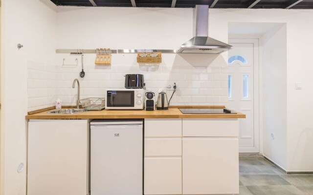 Akacfa Street Studios