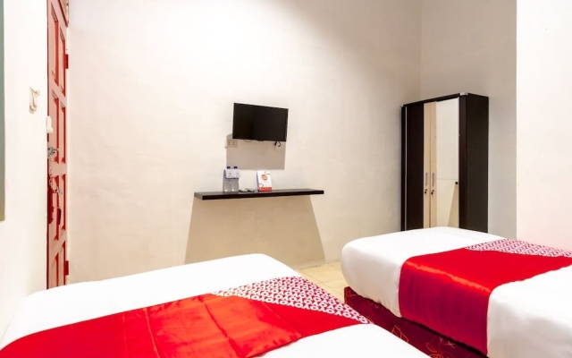 OYO 1364 Pondok Wisata Istana Xi – Guest Rooms – Medan