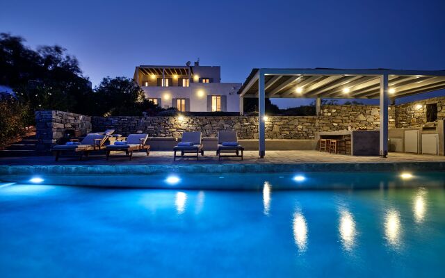 Seafront Villa Paros