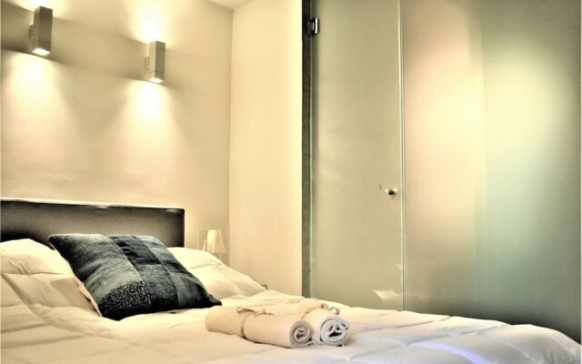 Acropolis Suites
