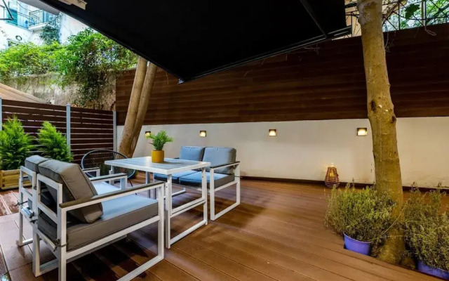 Backyard Modern House Nea Smyrni