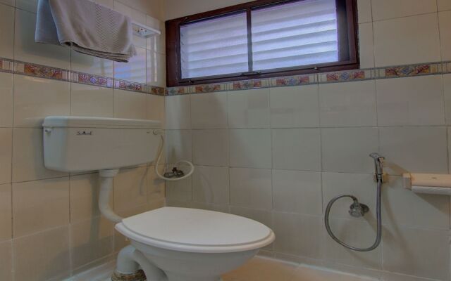 OYO 14670 Saaket Residency