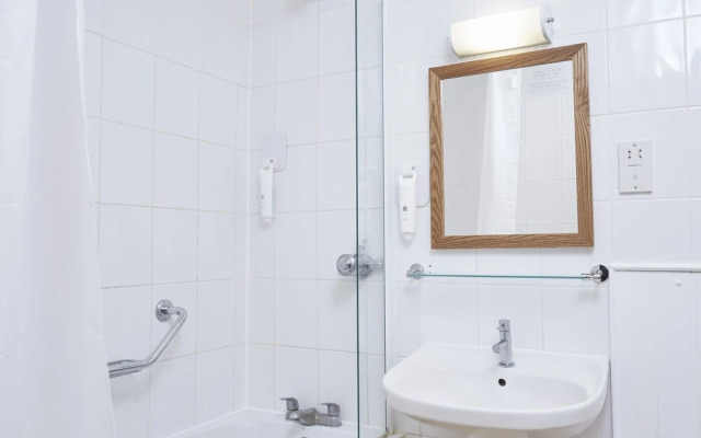 Dog House by Greene King Inns