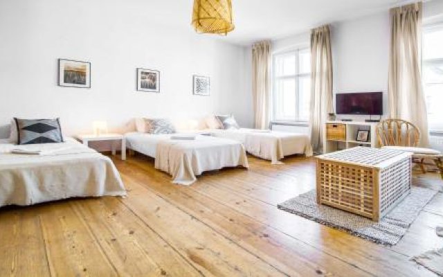 Old Town Centrum Residence Apartments (short term rental apartments near Poznań Old Marke Sqaure)