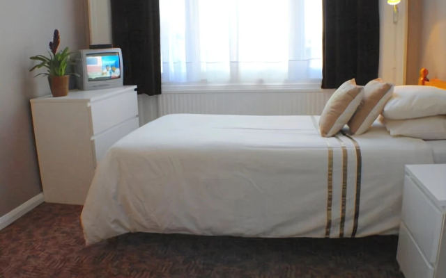 Camden Castle B&B