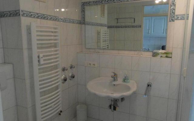 Haus-Metropol-Neues-Kurzentrum-Appartement-38