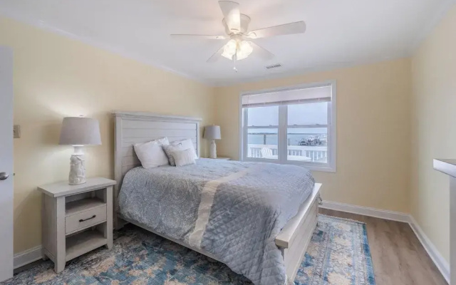 Bear's Den by Topsail Realty