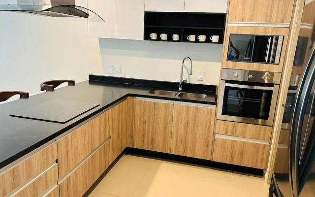 Torre Eleve Apartments