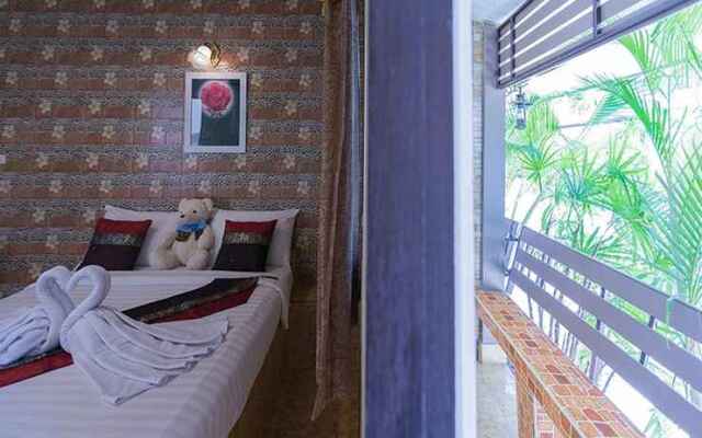 Baan Suan Rim Nam Resort