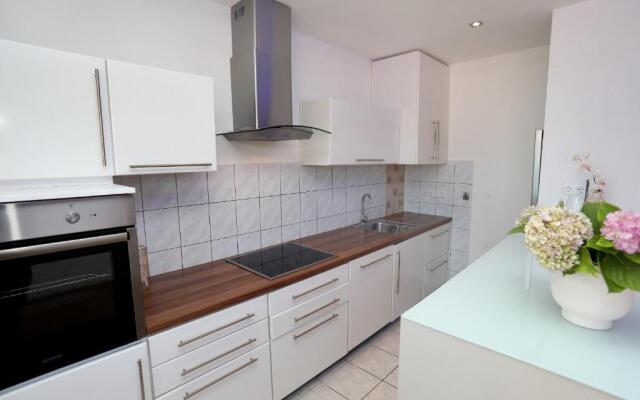 Apts Vidosava - 100m from the sea