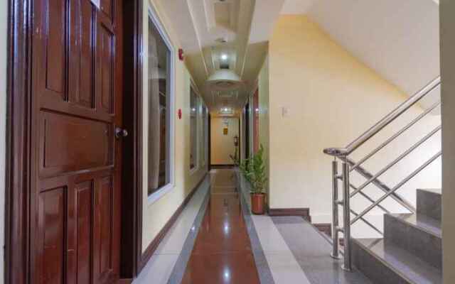 Rooms R Us - Voyagers Palace