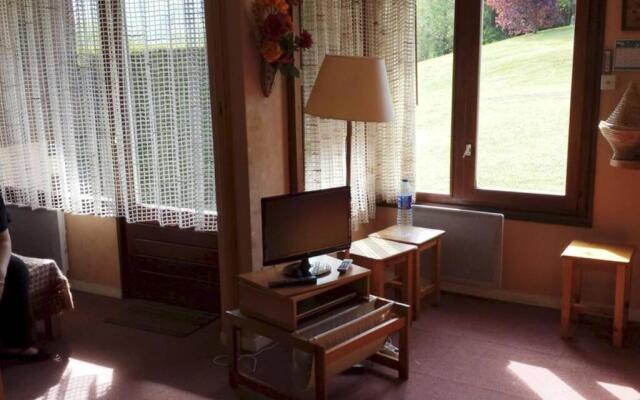 Appart en rez de jardin clos face au Mont BLANC